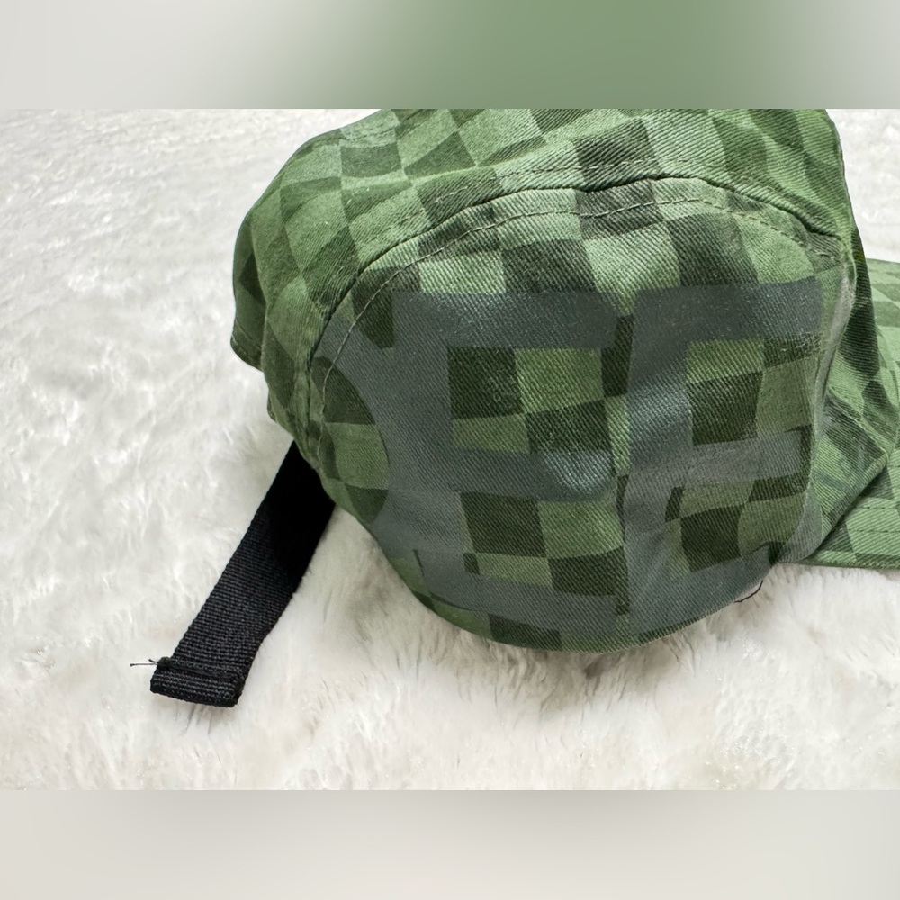 10.Deep Green Checkered Men's Hat - Picture 7 of 12